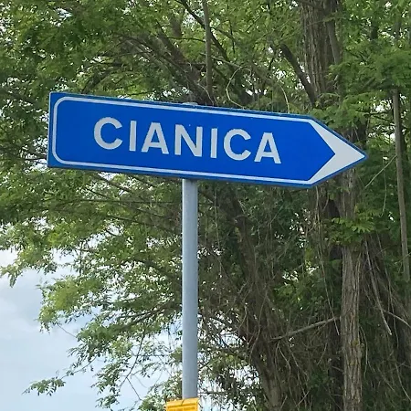 Cianica - Lovely Studio Flat *